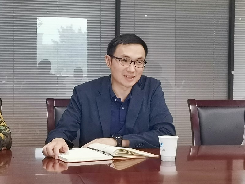 新届支部书记汤磊发言.jpg