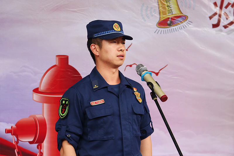 1593239041571591.jpg 03-县消防大队汪洋.jpg